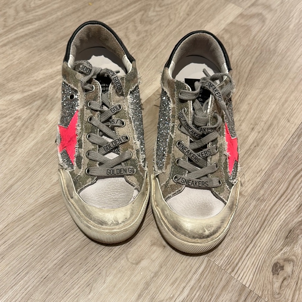 Golden Goose camo sneakers with pink star